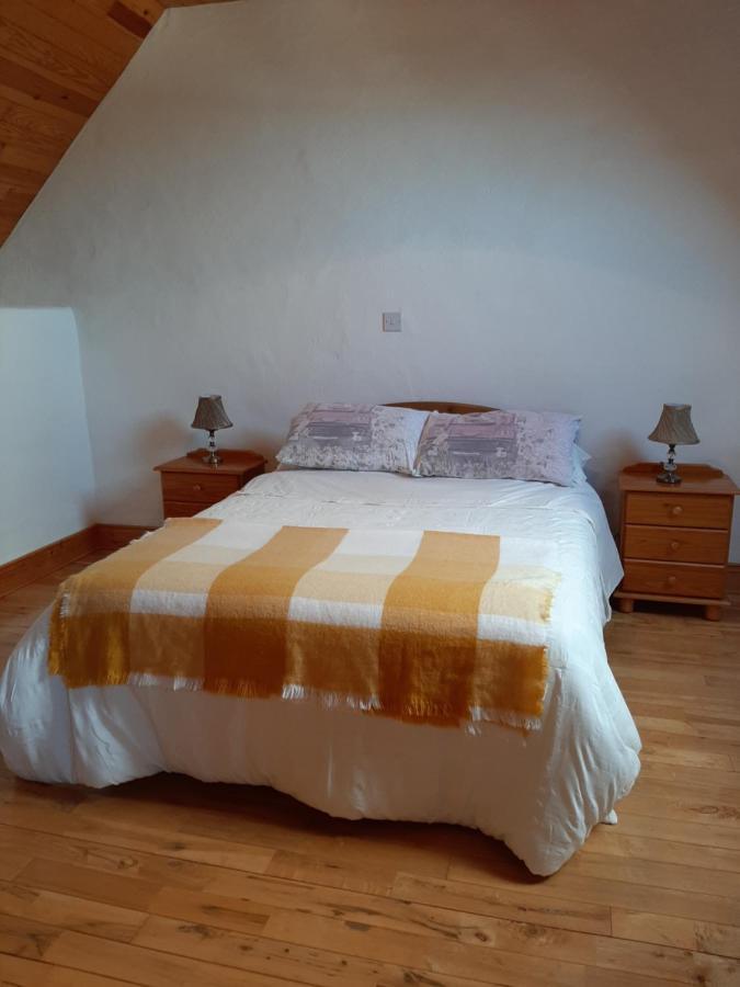 Traditional Cosy Cottage With Beautiful Views เวสต์พอร์ต ภายนอก รูปภาพ