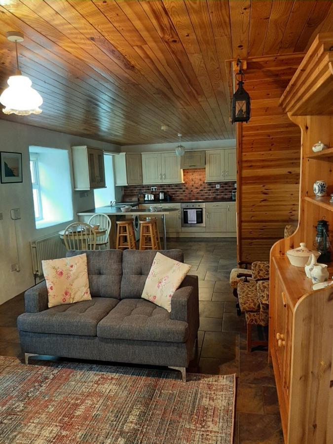 Traditional Cosy Cottage With Beautiful Views เวสต์พอร์ต ภายนอก รูปภาพ