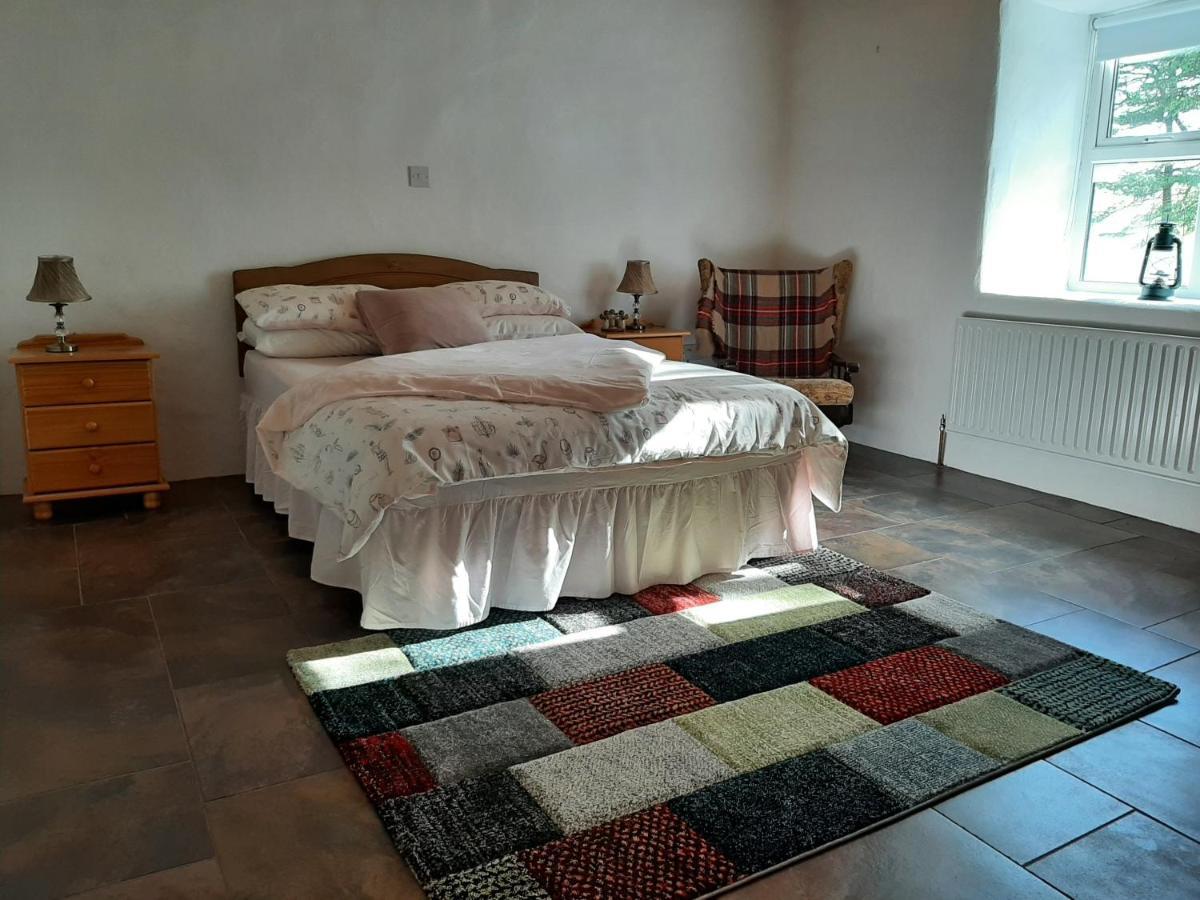 Traditional Cosy Cottage With Beautiful Views เวสต์พอร์ต ภายนอก รูปภาพ